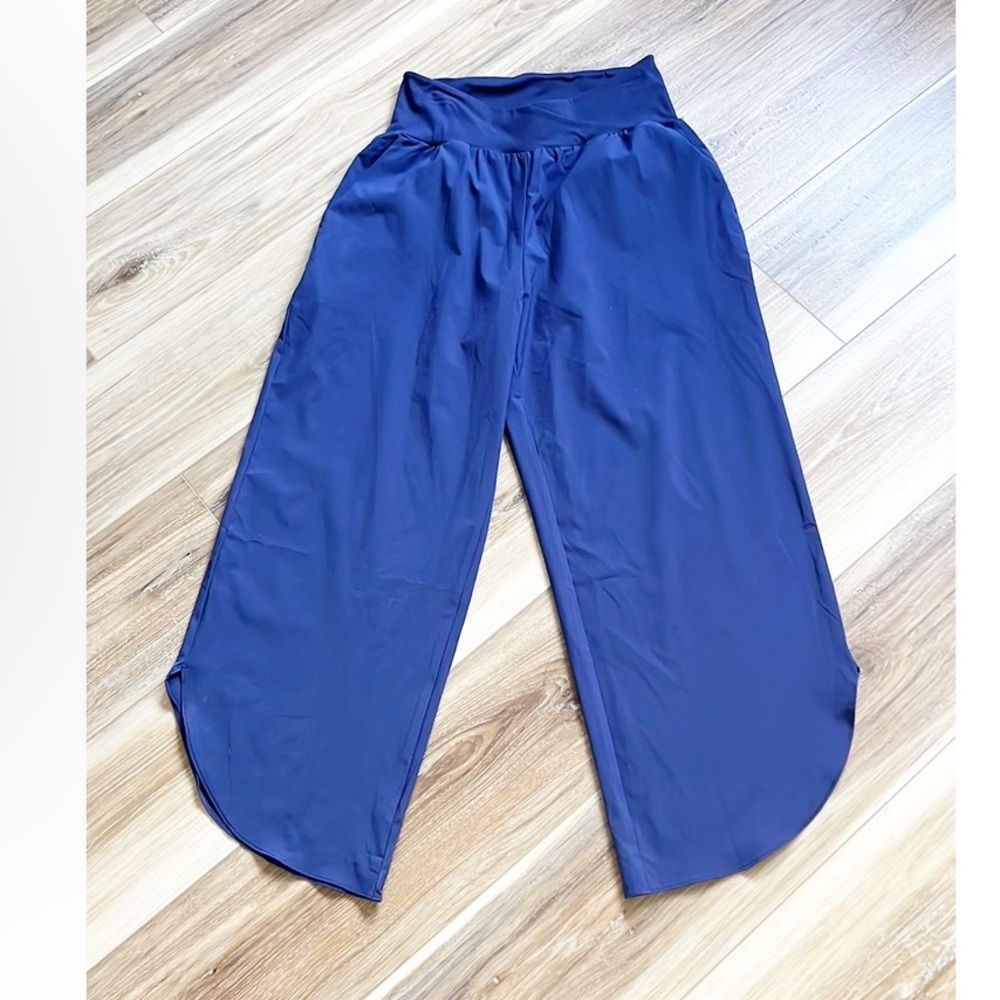 Balara Women's Navy Wide-Leg Pants - Picture 2 of 10